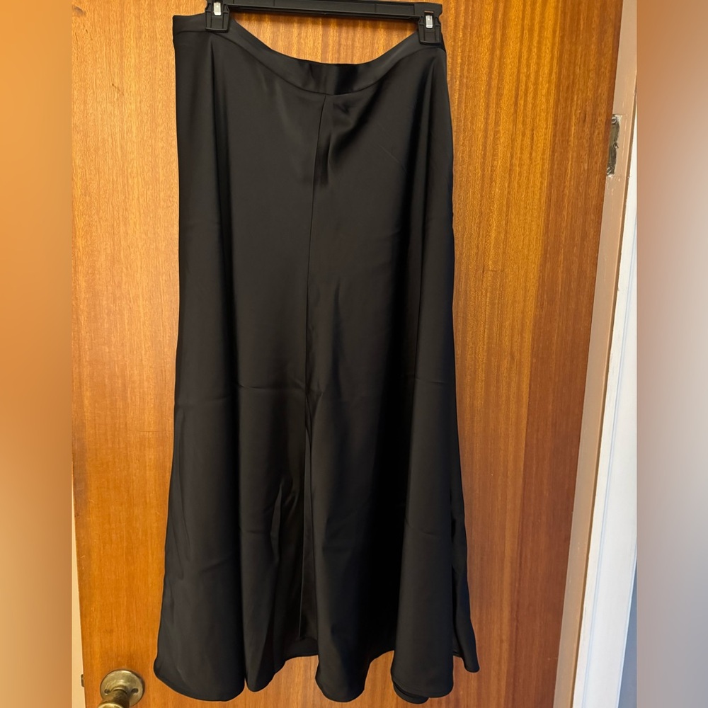 Banana Republic Silky Black Midi Skirt sz 16